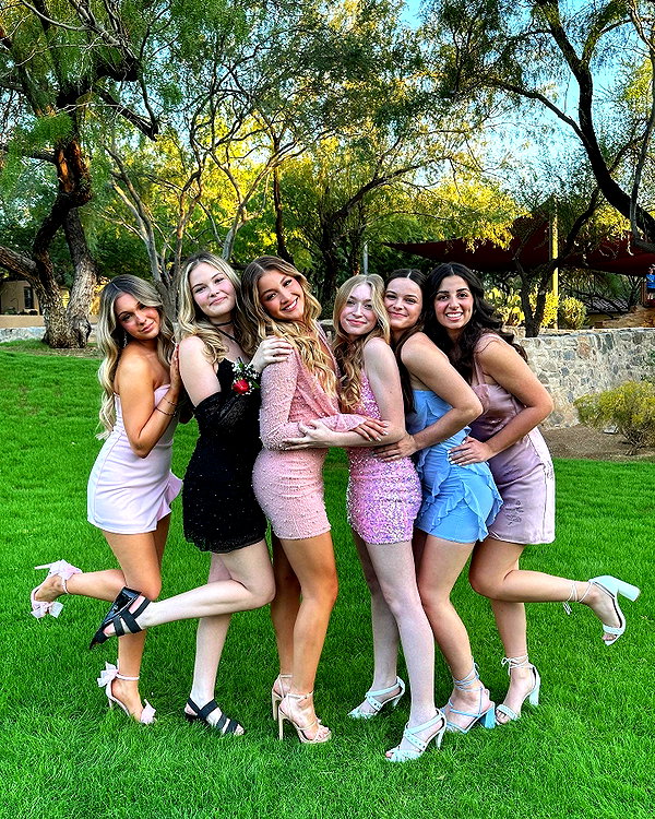 gigiryan14 instagram image archive image