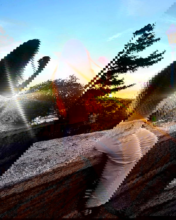 giuliahere giuliahere archive image