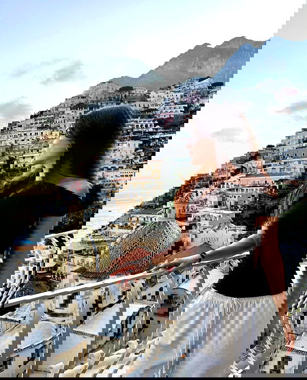 giuliahere giuliahere archive image