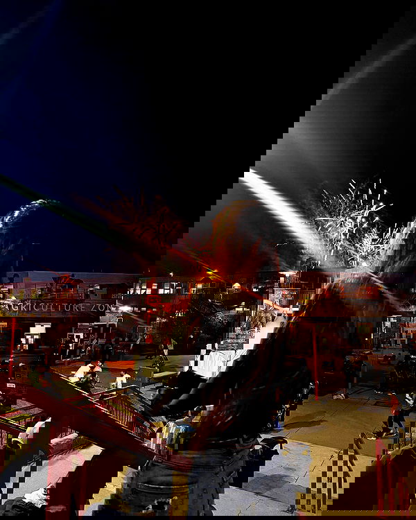 giuliahere giuliahere archive image