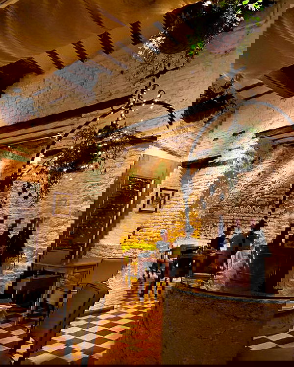 giuliahere giuliahere archive image