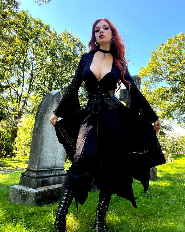 goddess.sylvanas instagram image archive image