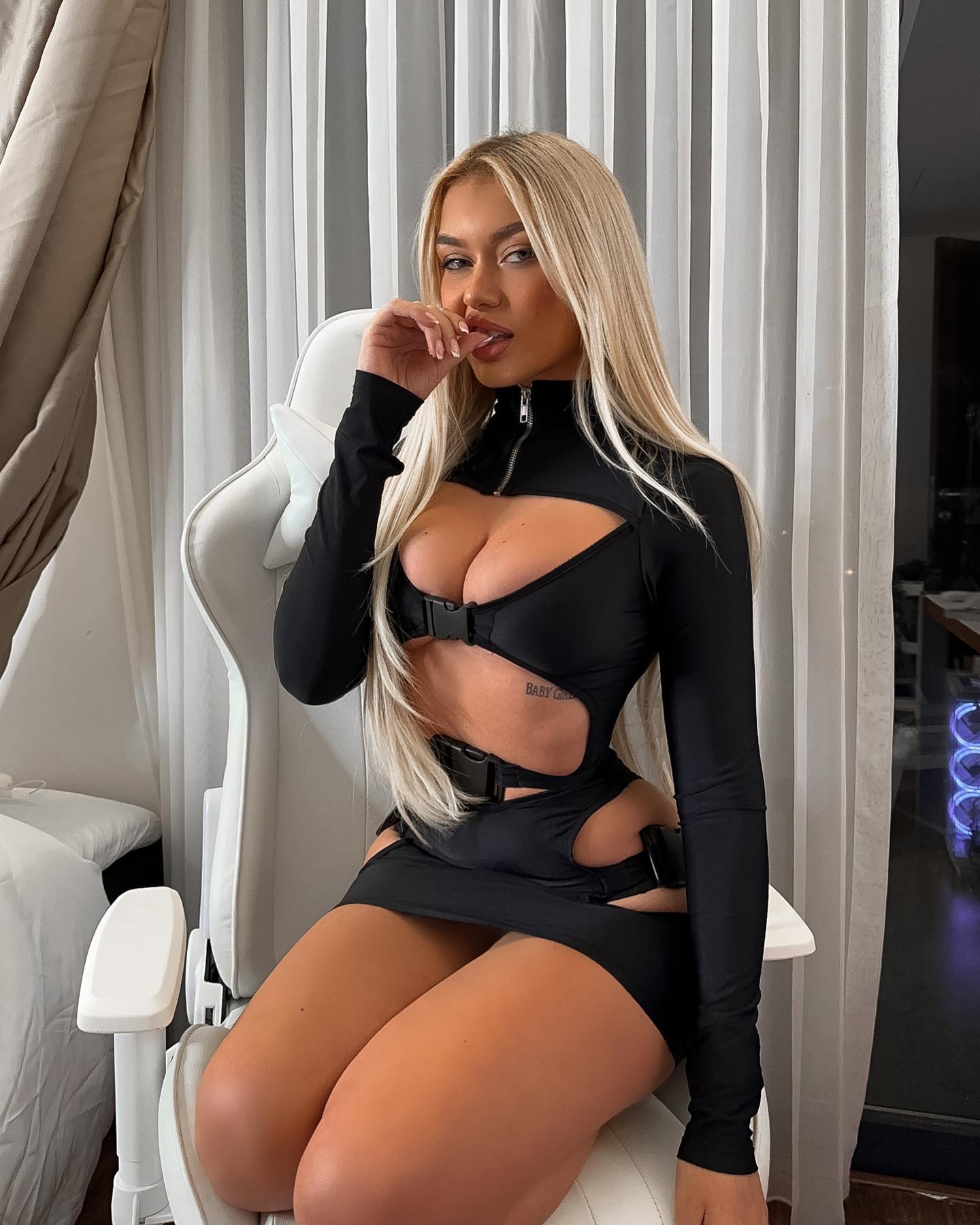 gwendolynceline instagram image archive image