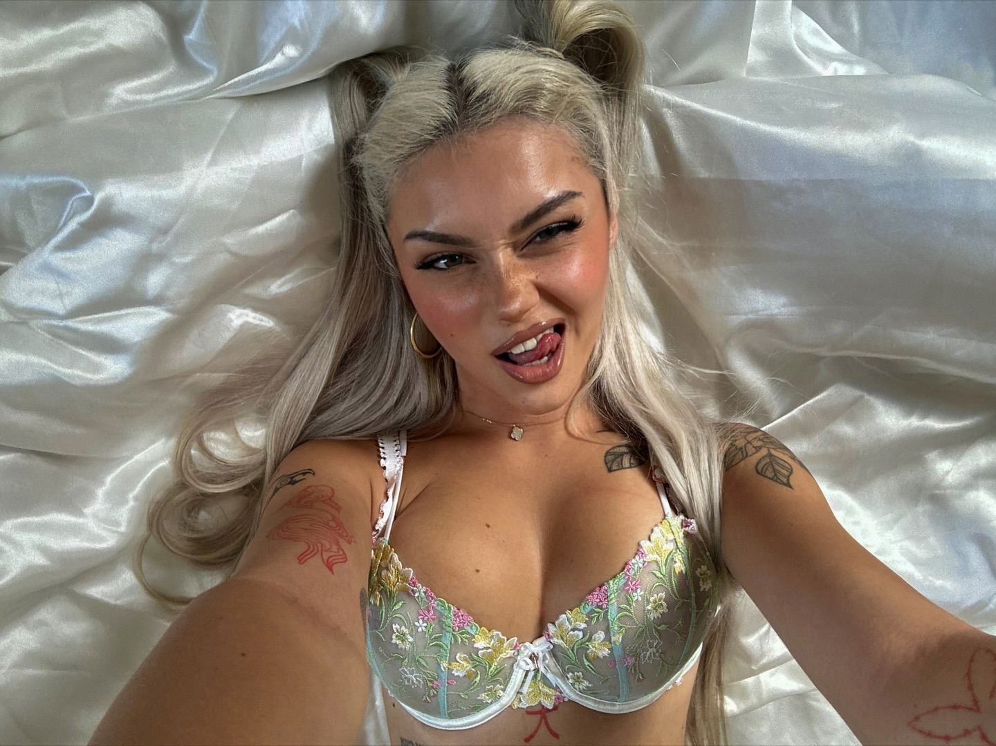 gwendolynceline instagram image archive image