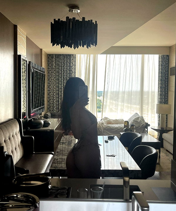 hanahhwang instagram image archive image