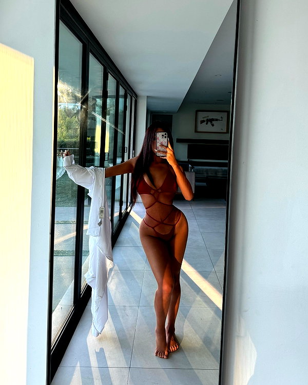 hanahhwang instagram image archive image