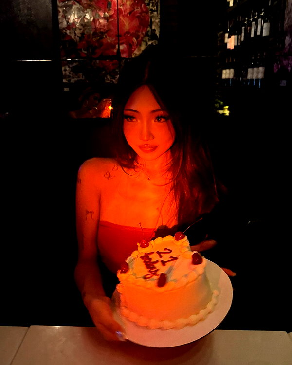 hanahhwang instagram image archive image