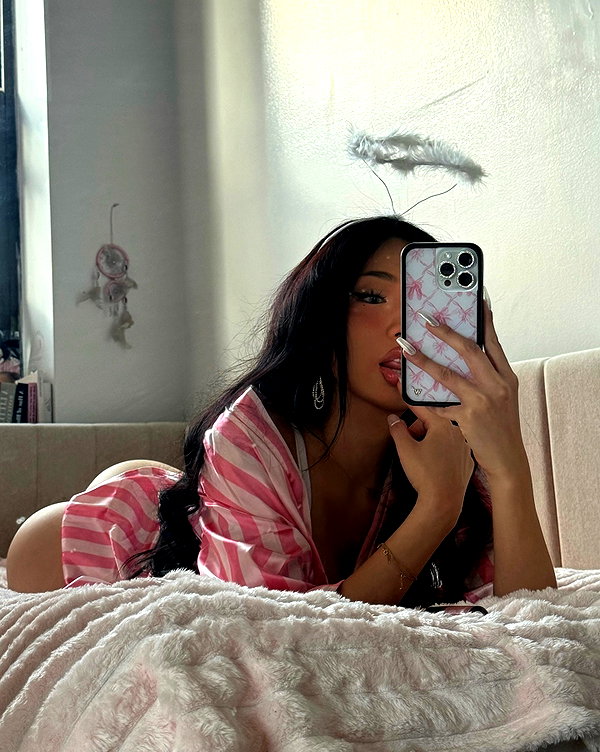 hanahhwang instagram image archive image