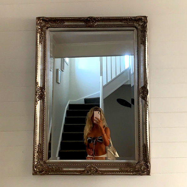 harrietross_ instagram image archive image