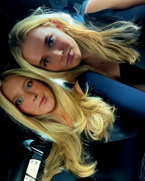 harrietross_ instagram image archive image