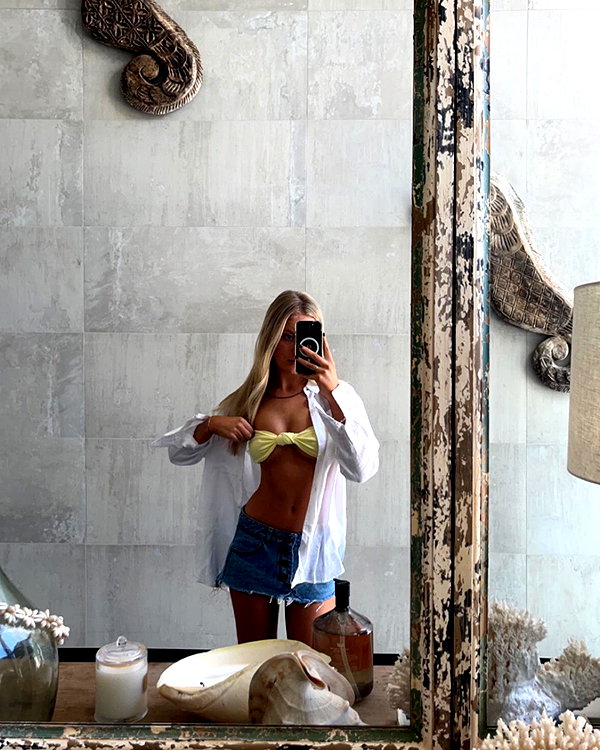 harrietross_ instagram image archive image
