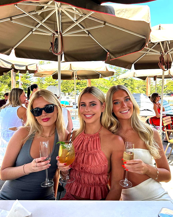 harrietross_ instagram image archive image