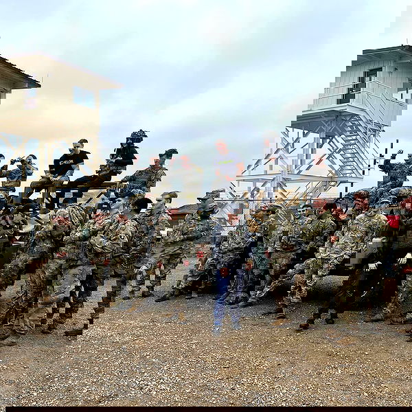 haylujan image ~ Altpins