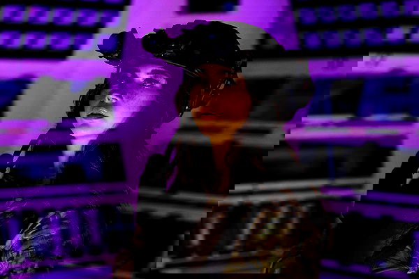 haylujan image ~ Altpins