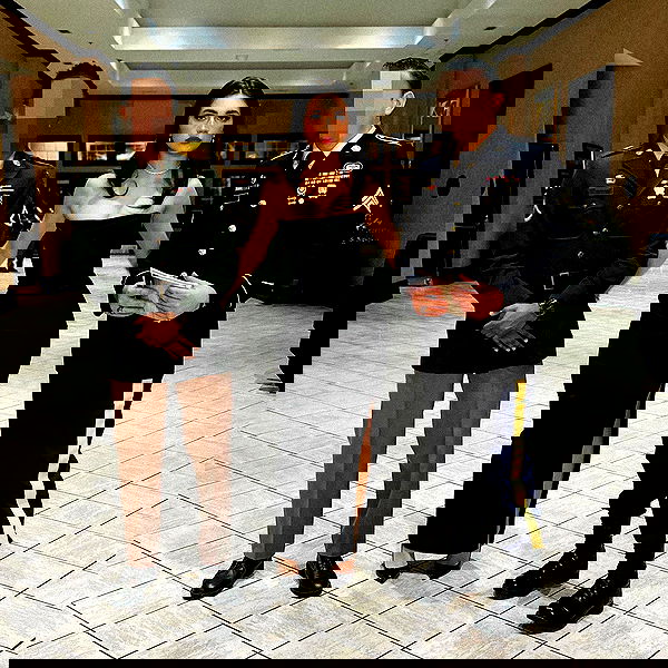 haylujan image ~ Altpins