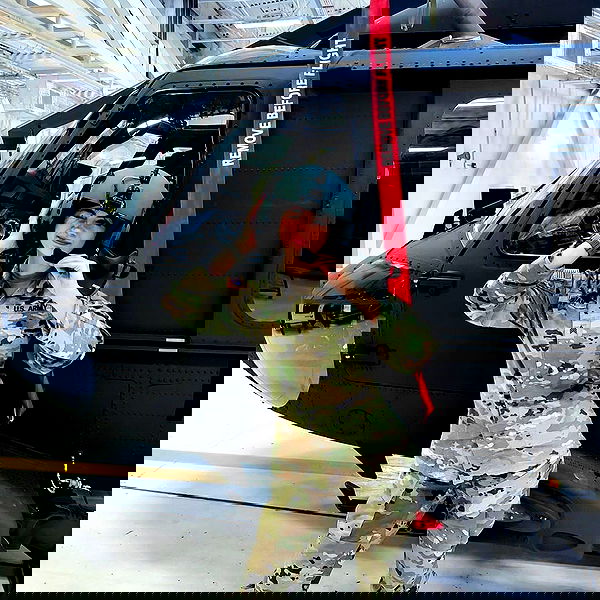 haylujan image ~ Altpins