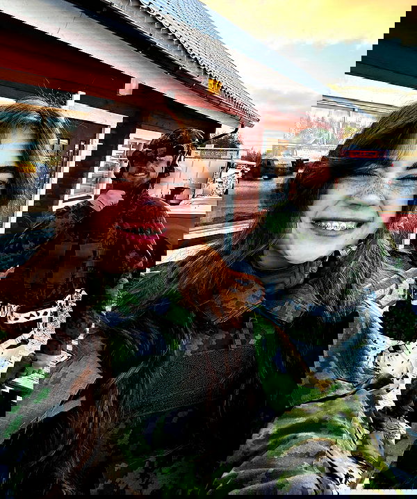 haylujan image ~ Altpins