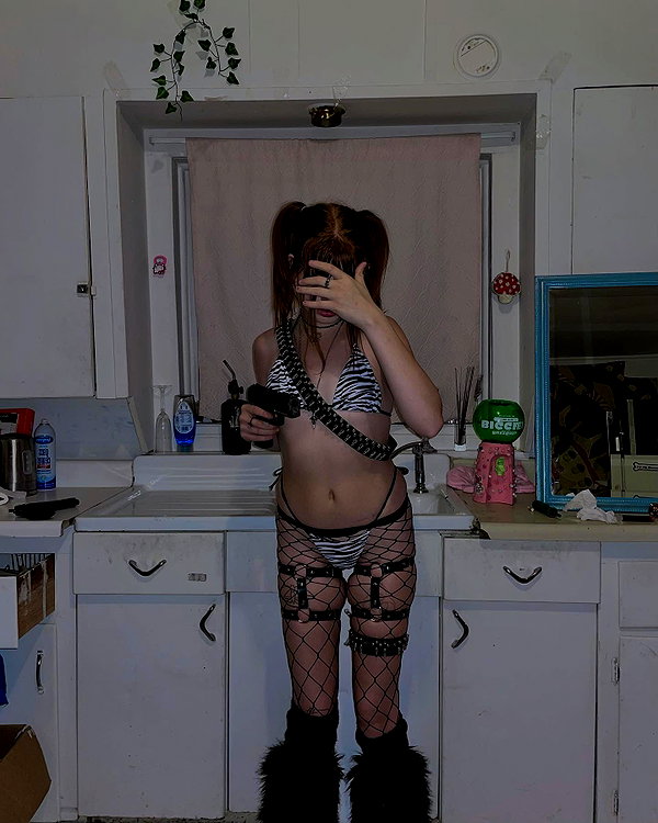 heathergrace67 instagram image archive image