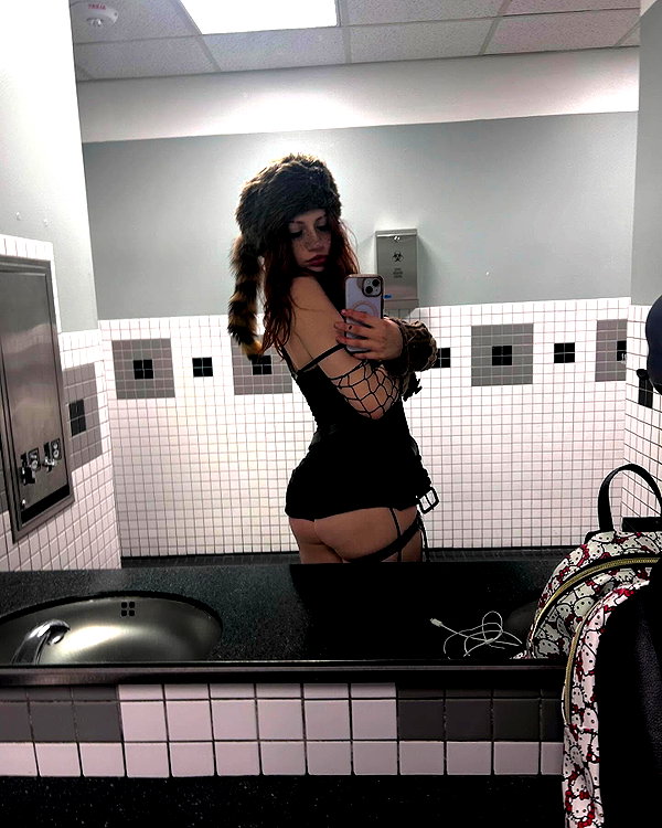 heathergrace67 instagram image archive image