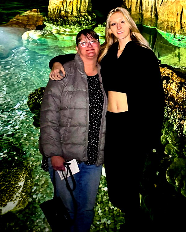 hey_itsjulia766 instagram image archive image