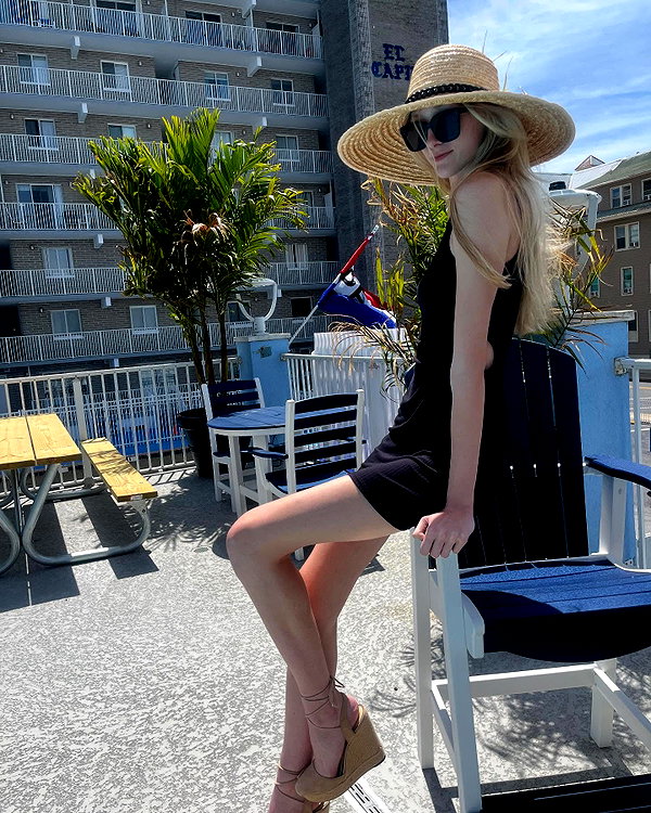 hey_itsjulia766 instagram image archive image