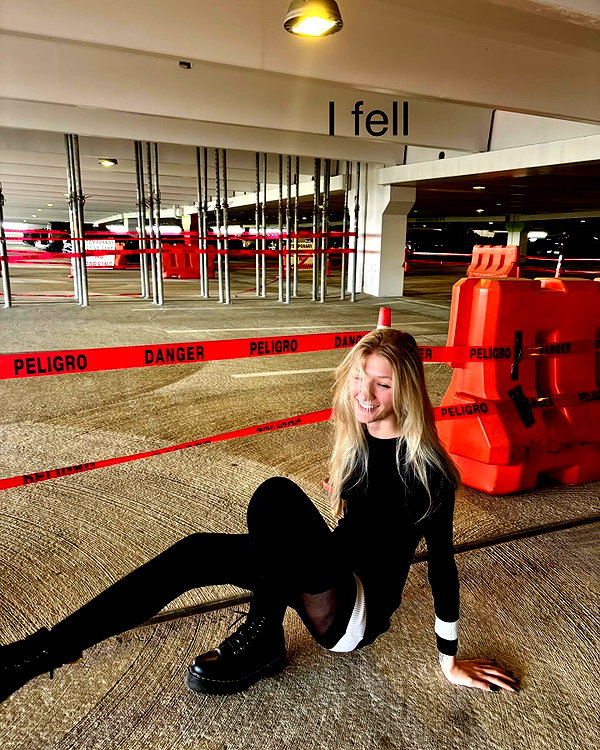 hey_itsjulia766 instagram image archive image