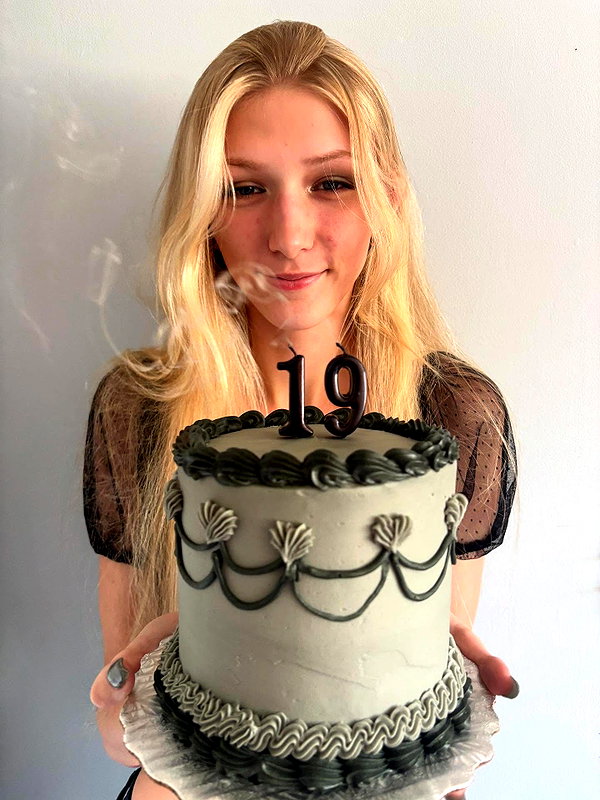 hey_itsjulia766 hey_itsjulia766 archive image