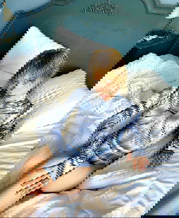 heykrls heykrls archive image