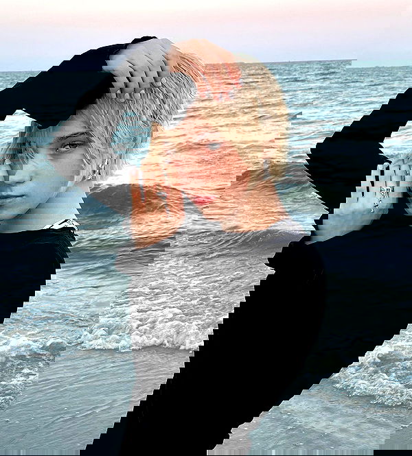 heykrls heykrls archive image