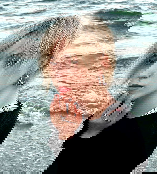 heykrls heykrls archive image