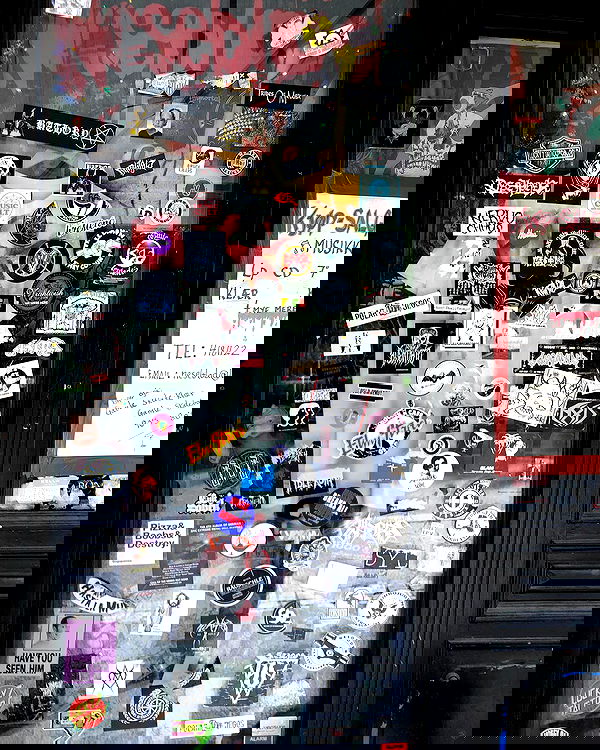 hilaxkitty image ~ Altpins