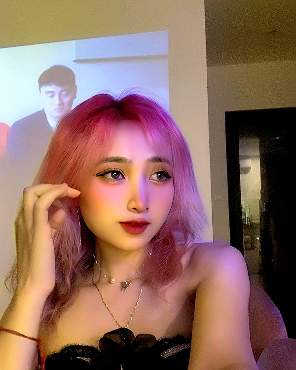 hoangthi.tuyetmai.18 instagram image archive image