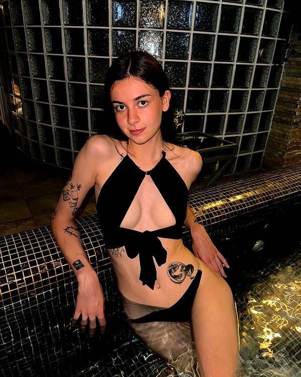 honeyyykate instagram image archive image