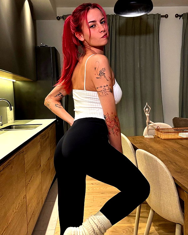 honeyyykate instagram image archive image
