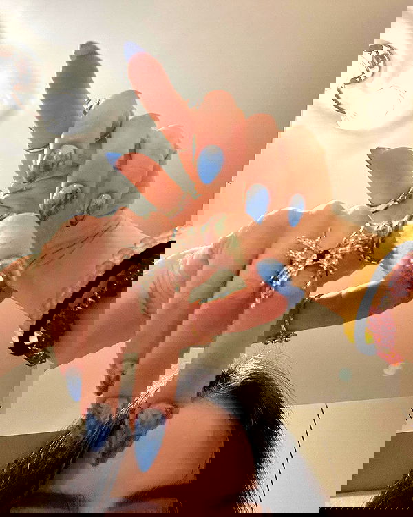 howeversnowy howeversnowy archive image