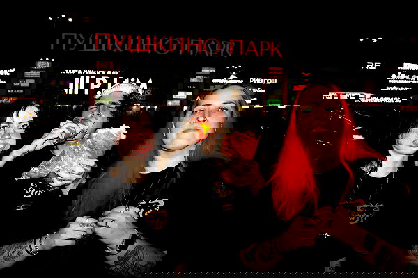 howeversnowy howeversnowy archive image