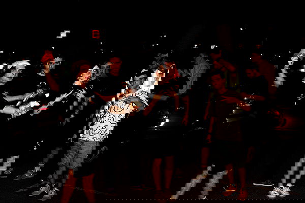 howeversnowy howeversnowy archive image