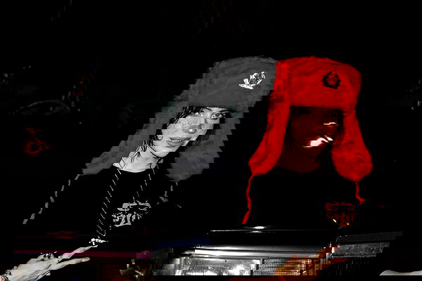 howeversnowy howeversnowy archive image