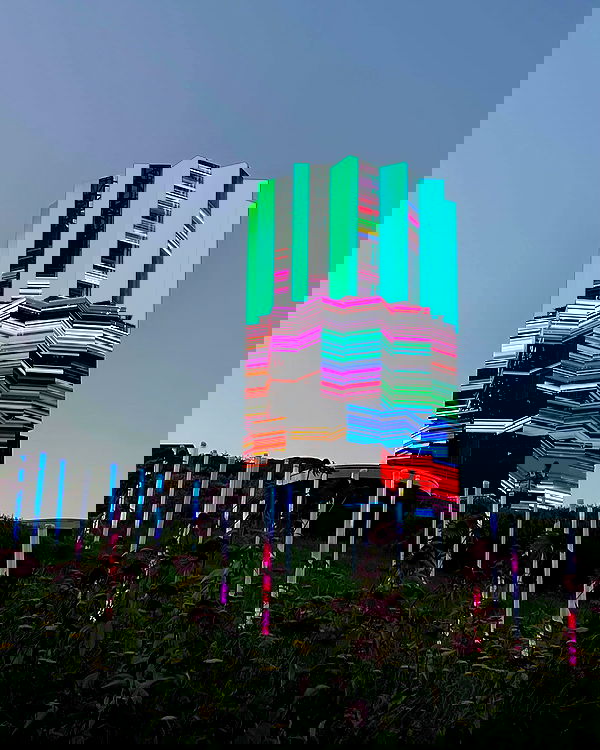 howeversnowy howeversnowy archive image