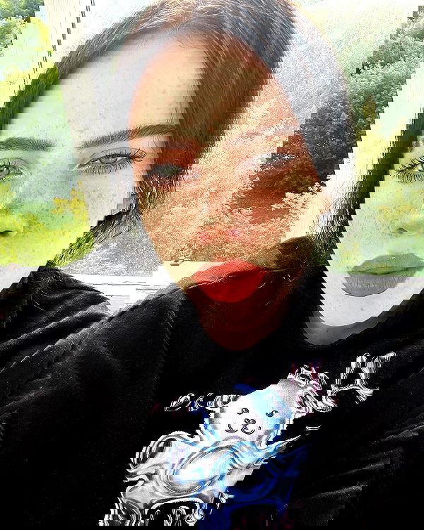 howeversnowy howeversnowy archive image