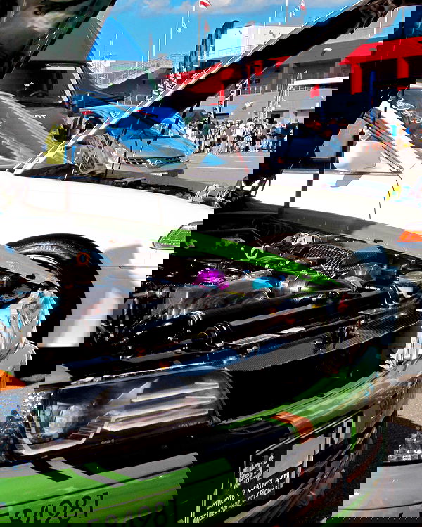 howeversnowy howeversnowy archive image