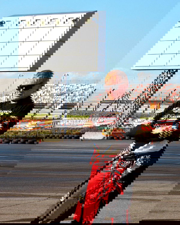 howeversnowy howeversnowy archive image