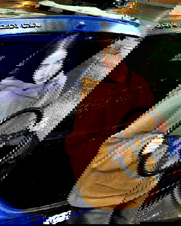 howeversnowy howeversnowy archive image