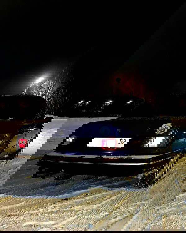 howeversnowy howeversnowy archive image