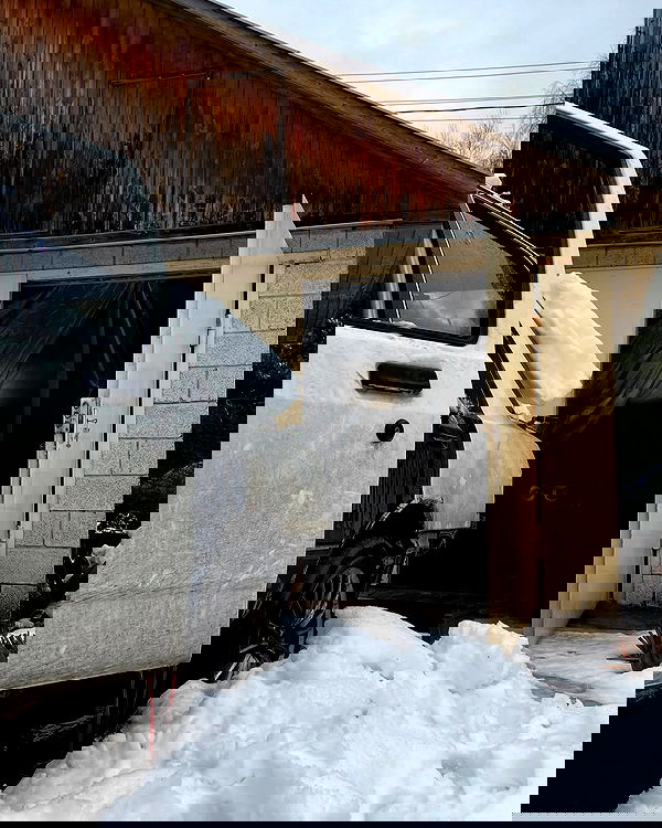 howeversnowy howeversnowy archive image