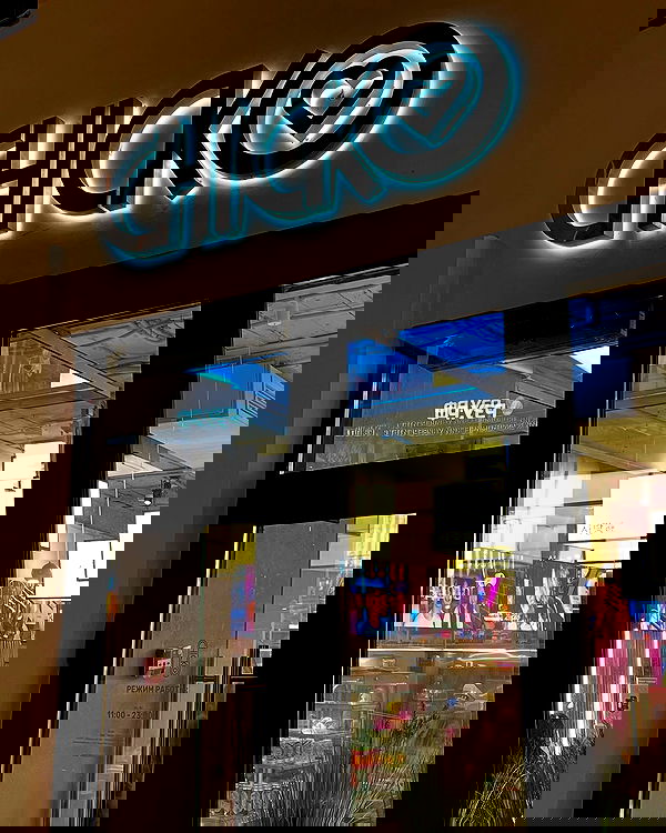 howeversnowy howeversnowy archive image