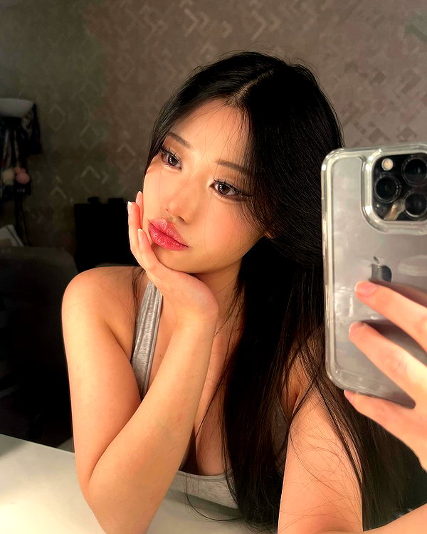 hwriyu instagram image archive image