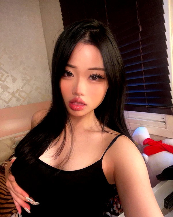 hwriyu instagram image archive image