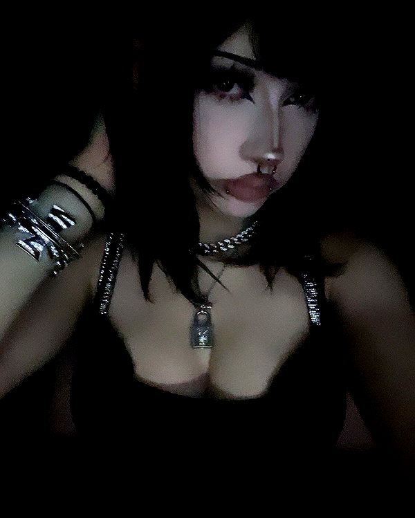 i.l0v3.m0lly i.l0v3.m0lly archive image