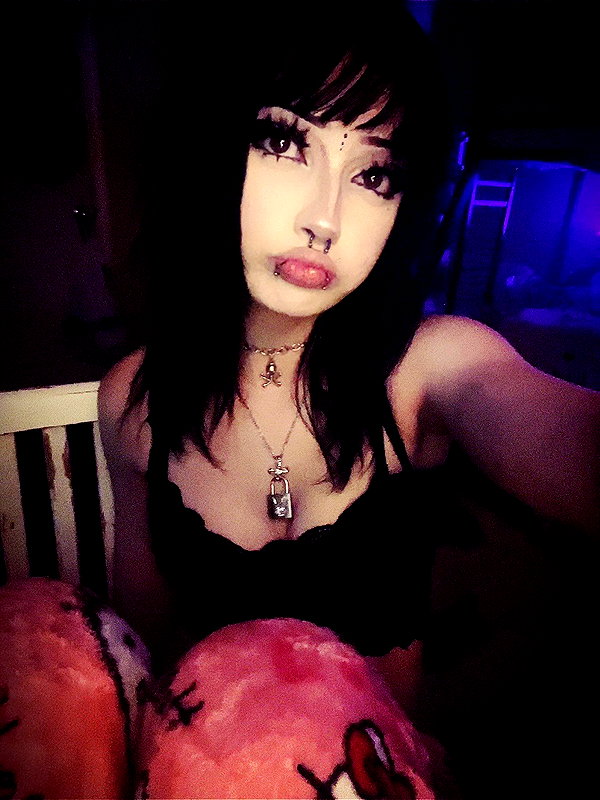 i.l0v3.m0lly i.l0v3.m0lly archive image